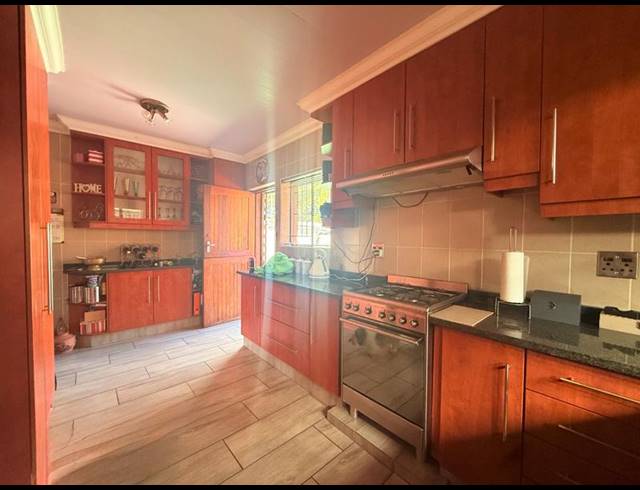 3 BEDROOM HOUSE FOR SALE IN VANDERBIJLPARK CW 5